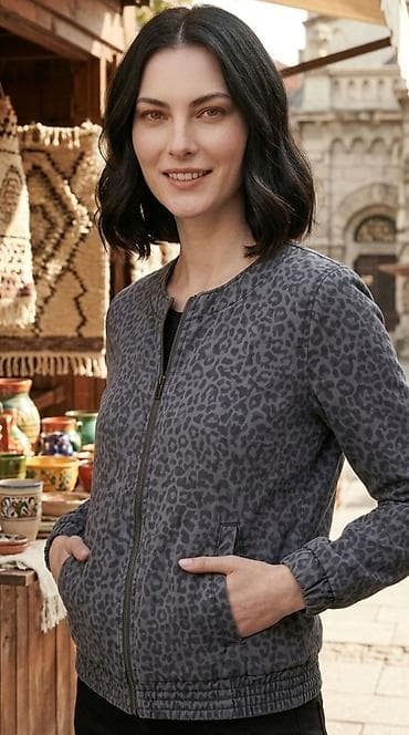 boss prsluk cena: Ženska jakna sa leopard printom - Dizajn: moderan bomber kroj sa — 1