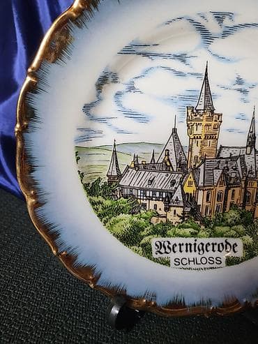 poni bicikle nove: Tanjir porcelanski za na zid zamak Vernigerode iz 70ih. Tanjir je — 4