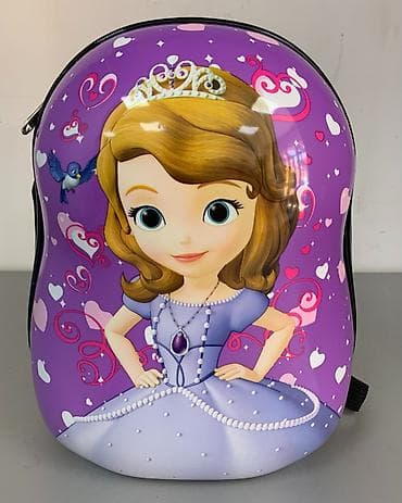 Deciji ranac napravljen je od ABS plastike. Veoma je zanimljiv za