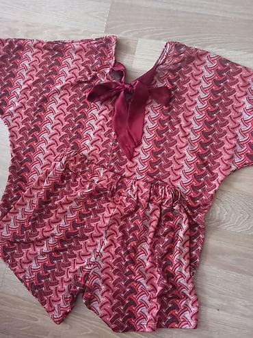 Kape i aksesoari: Nov sjajnucavi komplet, savrsen prelepo stoji,sorc sa džepovima I — 1