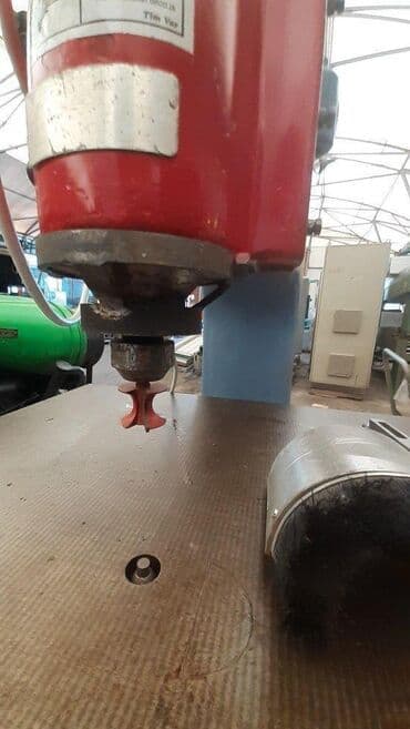 vibro sto: Ober frezer CP 🛠️ Specifikacije: Motor sa dve brzine: 3 KS, brzina — 2