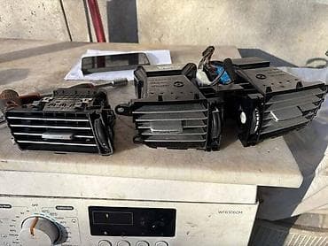 auto delovi ivanjica: REŠETKE VENTILACIJE ZA MERCEDES BENZ E 124, E 200, E 220 . OD 2009 — 1
