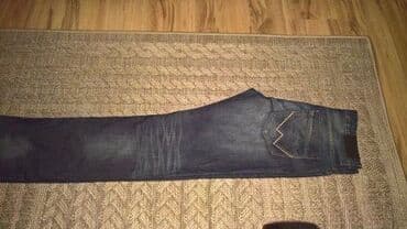 maslinasto zelene pantalone kombinacije muske: Bonobo jeans — 8