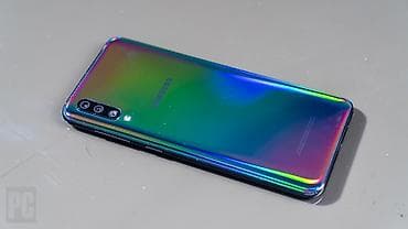vip usb internet: Samsung Galaxy A50 – gradient „Prism“ zadnja strana sa trostrukom — 1