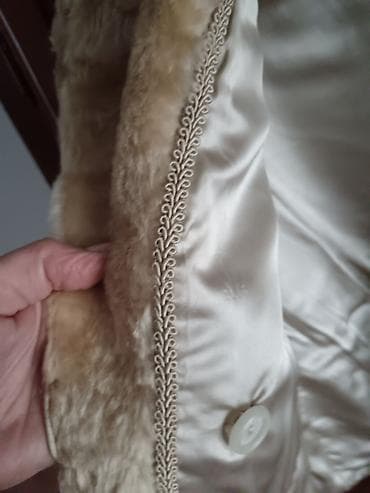 Sweatpants sets: Ženska bunda/kaput od astragan krzna, bež-krem nijanse. - Materijal — 4