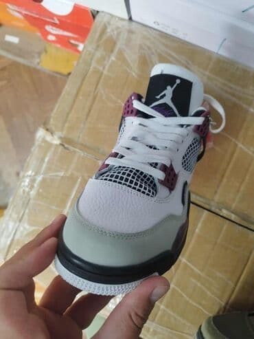 Women's Sneakers and athletic shoes: 36 — 2
