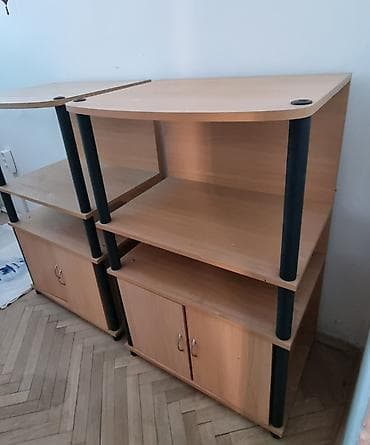 komoda masiv: Dva ista stalka. Prodaju se zajedno. 60 x 93 x 43. Cena za oba je — 2