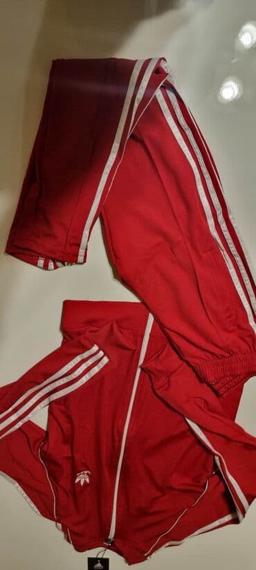 trenerke produzeni modeli: S,M velicine 2400 din — 3