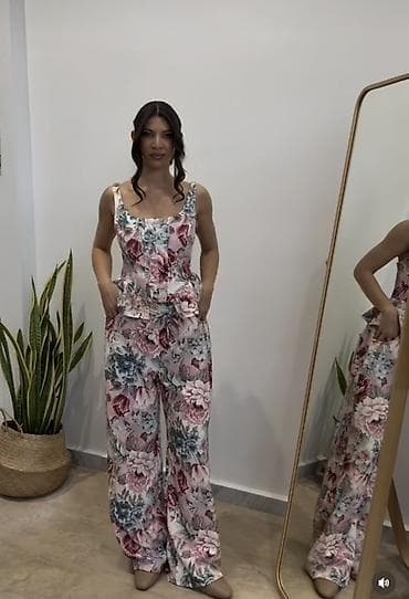 ✅Ženski komplet – top i pantalone sa cvetnim printom
✅2300 din 
✅S M L — 3