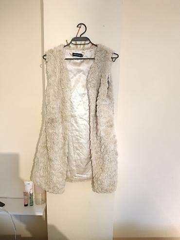 Bezrukavni prsluk od veštačkog krzna ANGELA - Model: ženski prsluk