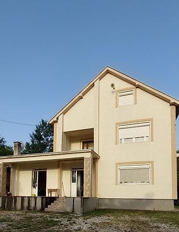 prodaja kuca i vikendica topola i okolina: Porodična kuća sa prostranim placem i voćnjakom, u mirnom, zelenom — 2