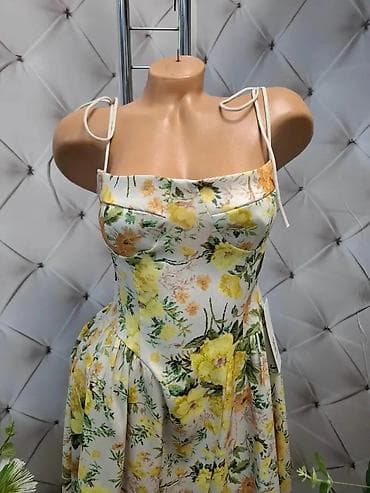 Haljine: Letnja midi haljina s cvetnim printom - Kroj: ženstveni A-kroj sa — 5