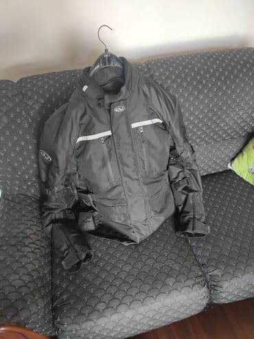 Sport i razonoda: OJ - Moto odelo
Velicina xxl
Novo ne korisceno
Cena 50.000 — 7