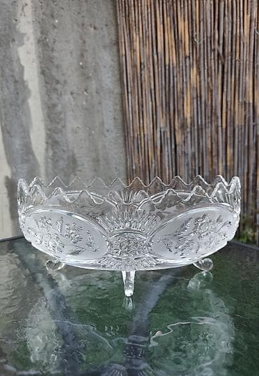 lavabo sa ormaricem 40 cm: Vintage kristalna činija na nožicama - Ex-Yu Kristal ​Na prodaju — 1