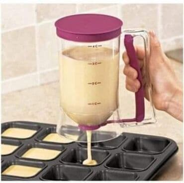 case sa duplim dnom: Cena 1450 dinara Batter Dispenser - precizan dozer za testo Napravite — 2