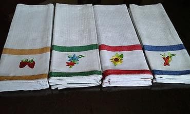 Paket 12 krpa 1000din nema biranja boja. Dimenzije 43x68 Krpe su više na lalafo.rs Paket 12 krpa 1000din nema biranja boja. Dimenzije 43x68 Krpe su više