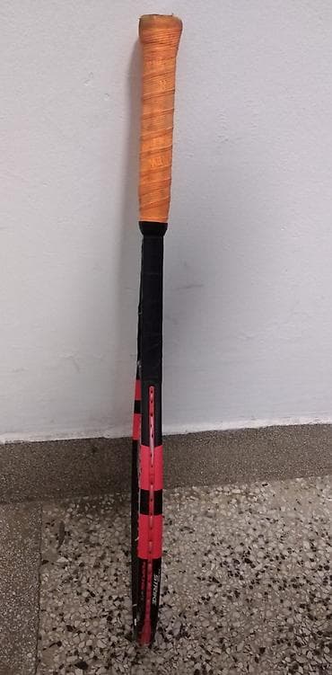 maska: Tenis reket Babolat 339 gr.,malo naprsao spoljni sloj,moze se — 2