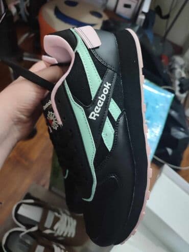 balanciaga patike: Reebok, 37, color - Black — 3