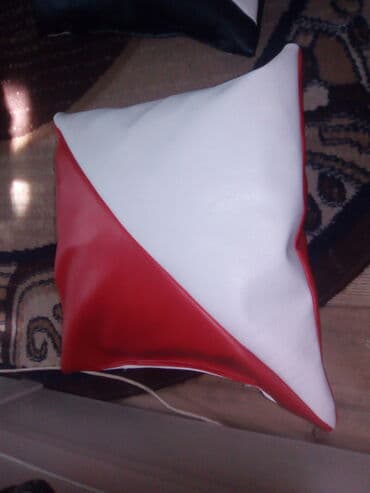 buketi od slatkisa: Jastuci od koze punjeni sundjerom — 2