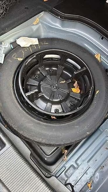 manuel auto: REZERVNI TOČAK R16 ZA MERCEDES BENZ C KLASA, C 160, C 180 . | — 1