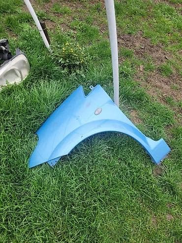 Car Body Parts: LEVI BLATOBRAN CITROEN C3 PLURIEL | Levi blatobran c3 pluriel — 1