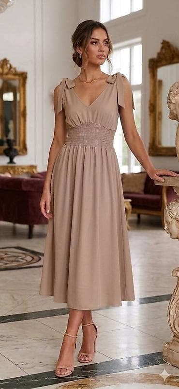 vitafon t: Elegantna midi haljina sa mašnama na ramenima - Model: midi dužina — 4