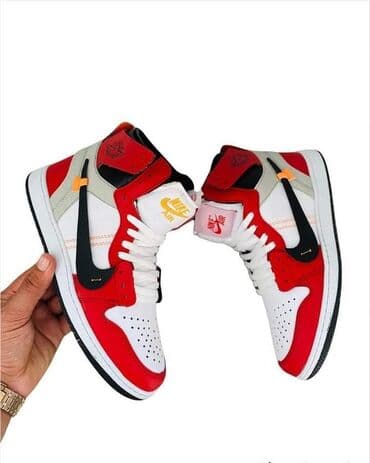 planeta asics patike: Air Jordan
40-44
3400 din — 5