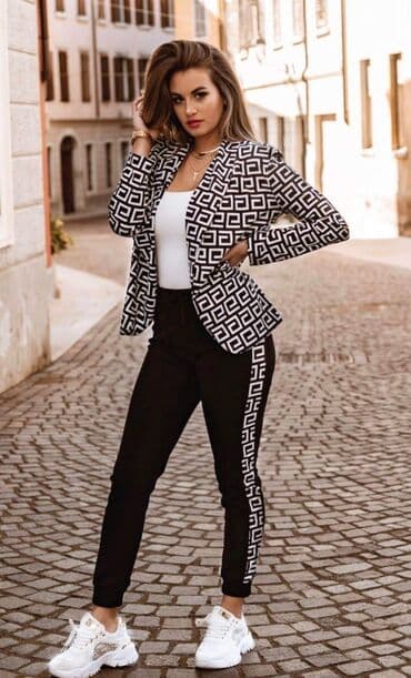 crveni komplet: Kompleti 3200 — 5