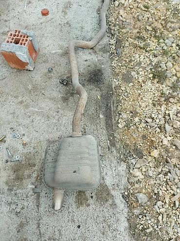 hunter skuter: ALFA 147 JTD ZADNJI LONAC | Odlican bez korozije. Polovni delovi za — 2