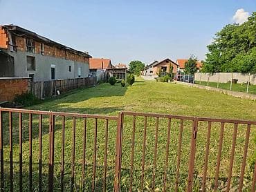 plac velika plana: Izdaje se prostrano građevinsko zemljište u Beogradu, opština — 2