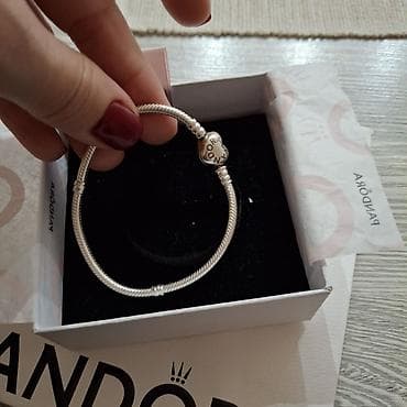 pandora narukvice sa privescima cena: Pandora narukvica od srebra (925), klasična “snake chain” pletenica sa — 5