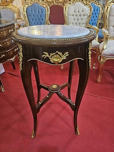 Stolovi: 𝐒𝐭𝐨 𝐮 𝐬𝐭𝐢𝐥𝐮 𝐋𝐮𝐣𝐚 𝐗𝐕𝐢 𝐬𝐚 𝐩𝐫𝐞𝐥𝐞𝐩𝐢𝐦 𝐦𝐨𝐭𝐢𝐯𝐢𝐧𝐚 𝐩𝐨𝐳𝐥𝐚ć𝐞𝐧𝐞 𝐛𝐫𝐨𝐧𝐳𝐞 — 2