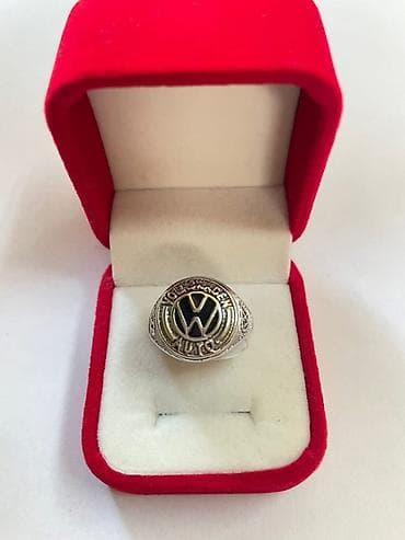 longines satovi cena: Muški prstenovi – masivni modeli sa detaljnom gravurom i kamenjem - — 7