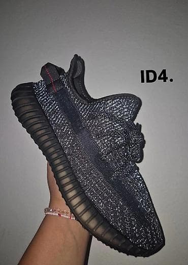 n fashion espadrile: Yezzy lepo odradjene
Urezan boost u djonu
36-48
4500 din ❤️‍🔥
SS🖤⭐⭐ — 9