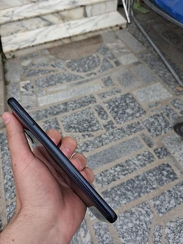 punjac sa tri nastavka: Samsung Galaxy A21s u solidnom stanju. Telefon sve radi. Ekran je — 6