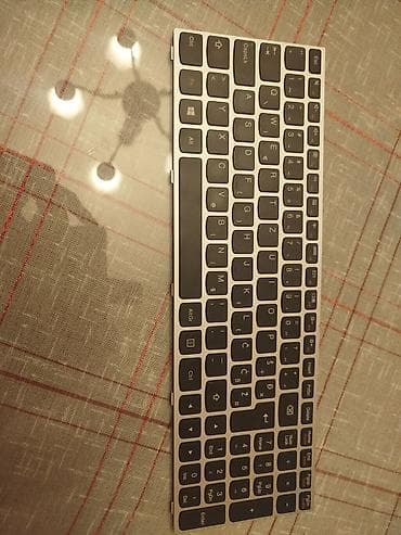 desktop racunari gigatron: Tastatura za lenovo laptop.Neispitana.
Slika 10 je samo prikaz — 9