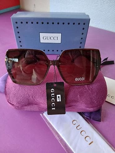 Gucci ženske sunčane naočare - Model: kvadratno/mačkasto naglašene