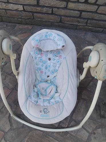 Ljuljaška za bebe - Električna ljuljaška sa bočnim konzolama i
