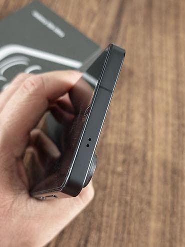polovne masine za vez: Samsung Galaxy S26 Ultra – crna boja - Ekran: veliki AMOLED displej — 9