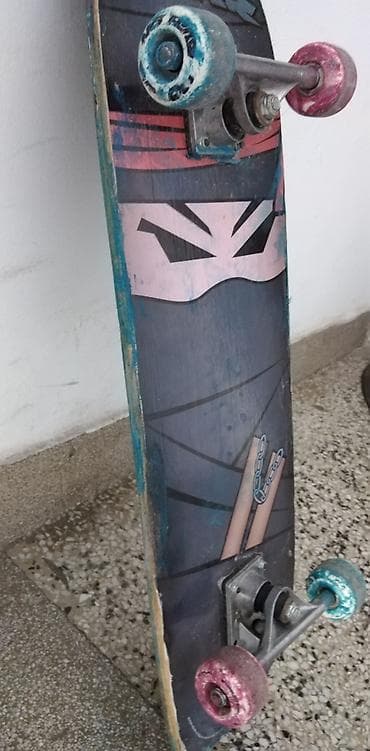 sacuvane slike: Skateboard dužine 67 cm, širine 19,5 cm, polovan Skateboard dužine 60 — 3