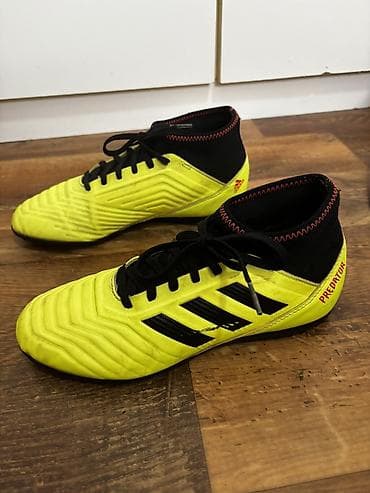 Patike za fudbal Adidas PHANTOM br 37 gaziste 235 mm su u odlicnom