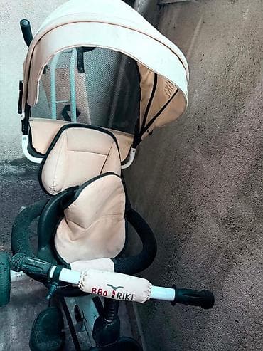 broj 68 za bebe: Dečji tricikl sa ručkom za guranje i tendom - Brend/model: BBO Trike — 1