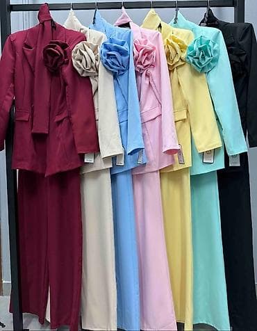 komplet broj trodelni: Ženski elegantni komplet – sako i pantalone sa cvetom. - Sako sa — 3