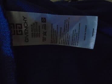 jakne sa prirodnim krznom: GIVENCHY Paris duža muška majica od 100% pamuka, naznačene veličine — 6