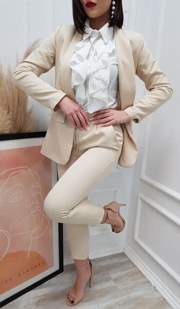 kompleti sa perjem: Najtraženiji kompleti sa postavom ponovo dostupni Velčine:36-42( do — 10