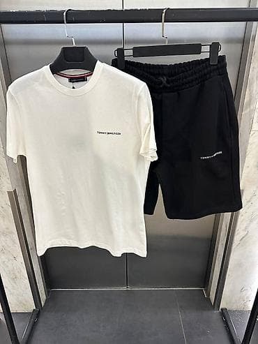bunda novi sad: Komplet majca+šorc
Cena 3600din ❤️‍🔥
S,M,L,XL,XXL
PS✨🌀🌀 — 10