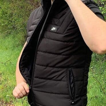 Muski prsluci samo 3500 din
Velicine M, L, XL, XXL