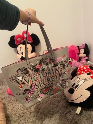 victoria secret neseseri: Victoria’s Secret kozna torba original 3000 din — 3