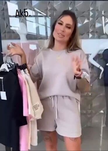 kompleti pantalone i sako: Kompleti 

3500 din
sv — 2