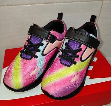 vans decije patike: Dečije patike sa svetlucavim efektom i vazdušnim đonom - Model — 1